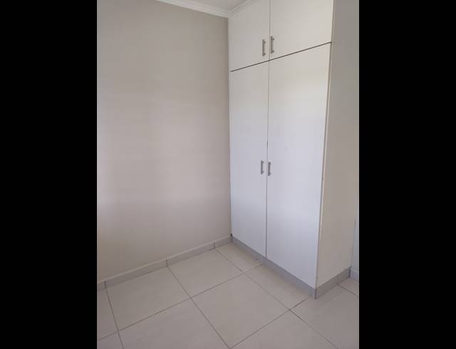 2 BEDROOM APARTMENT TO LET IN MANOR ESTATES